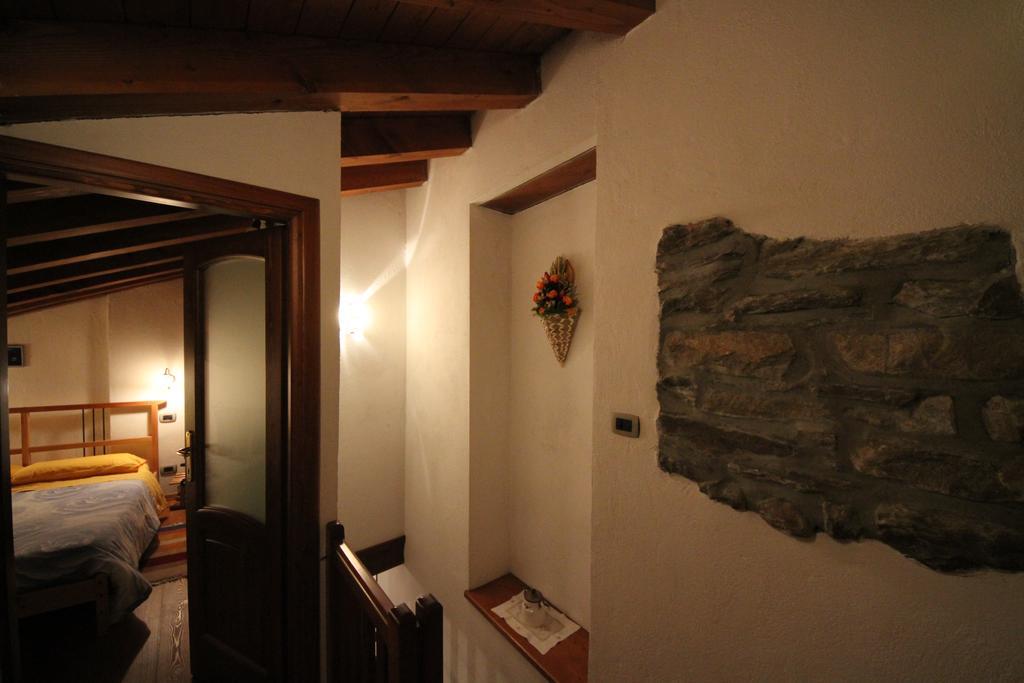 B&B Vecchio Torchio Di บาร์ด ภายนอก รูปภาพ