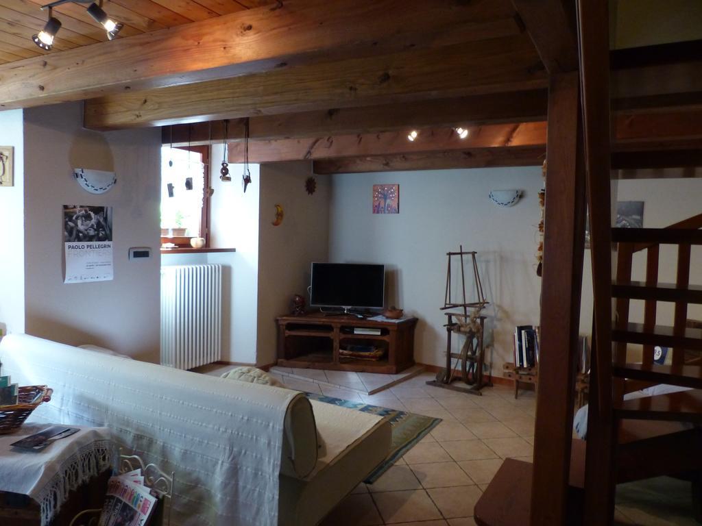 B&B Vecchio Torchio Di บาร์ด ภายนอก รูปภาพ