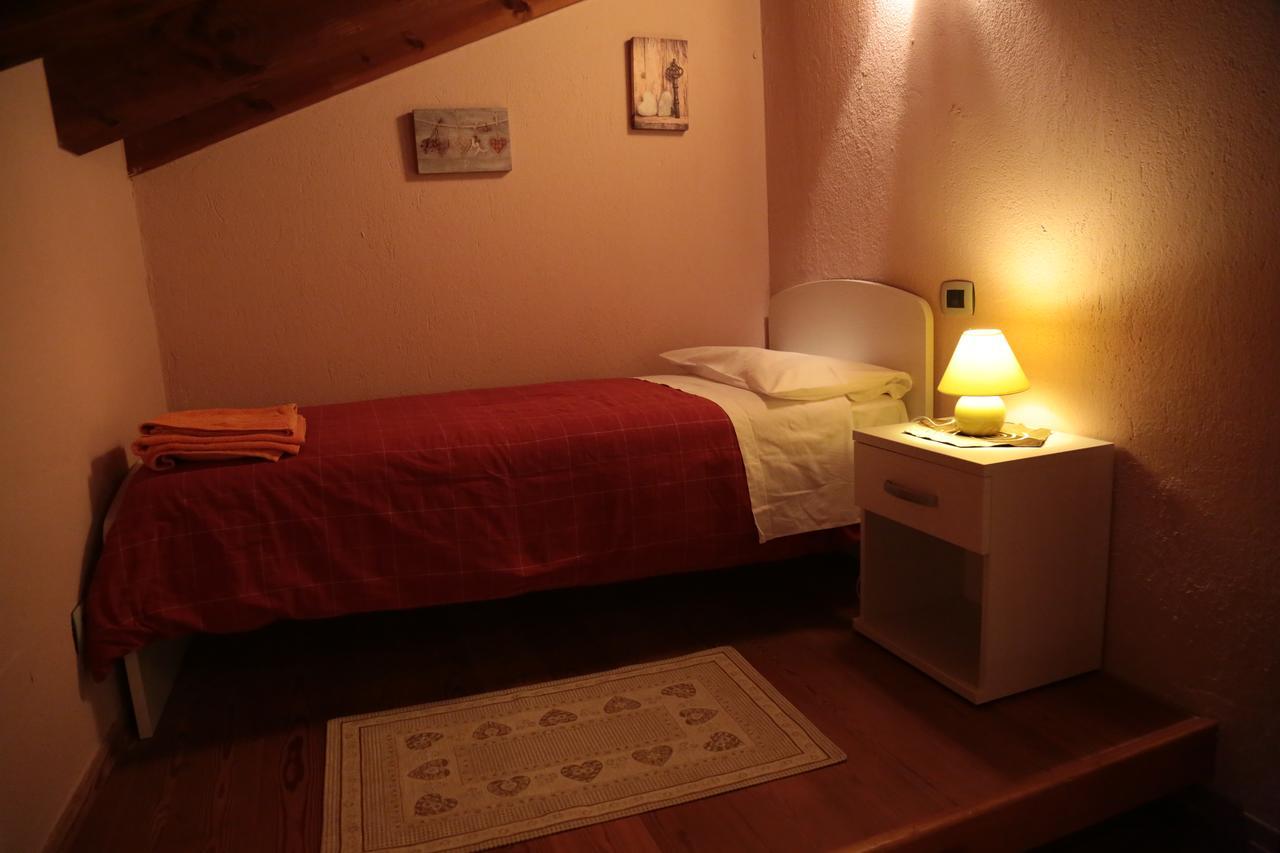 B&B Vecchio Torchio Di บาร์ด ภายนอก รูปภาพ